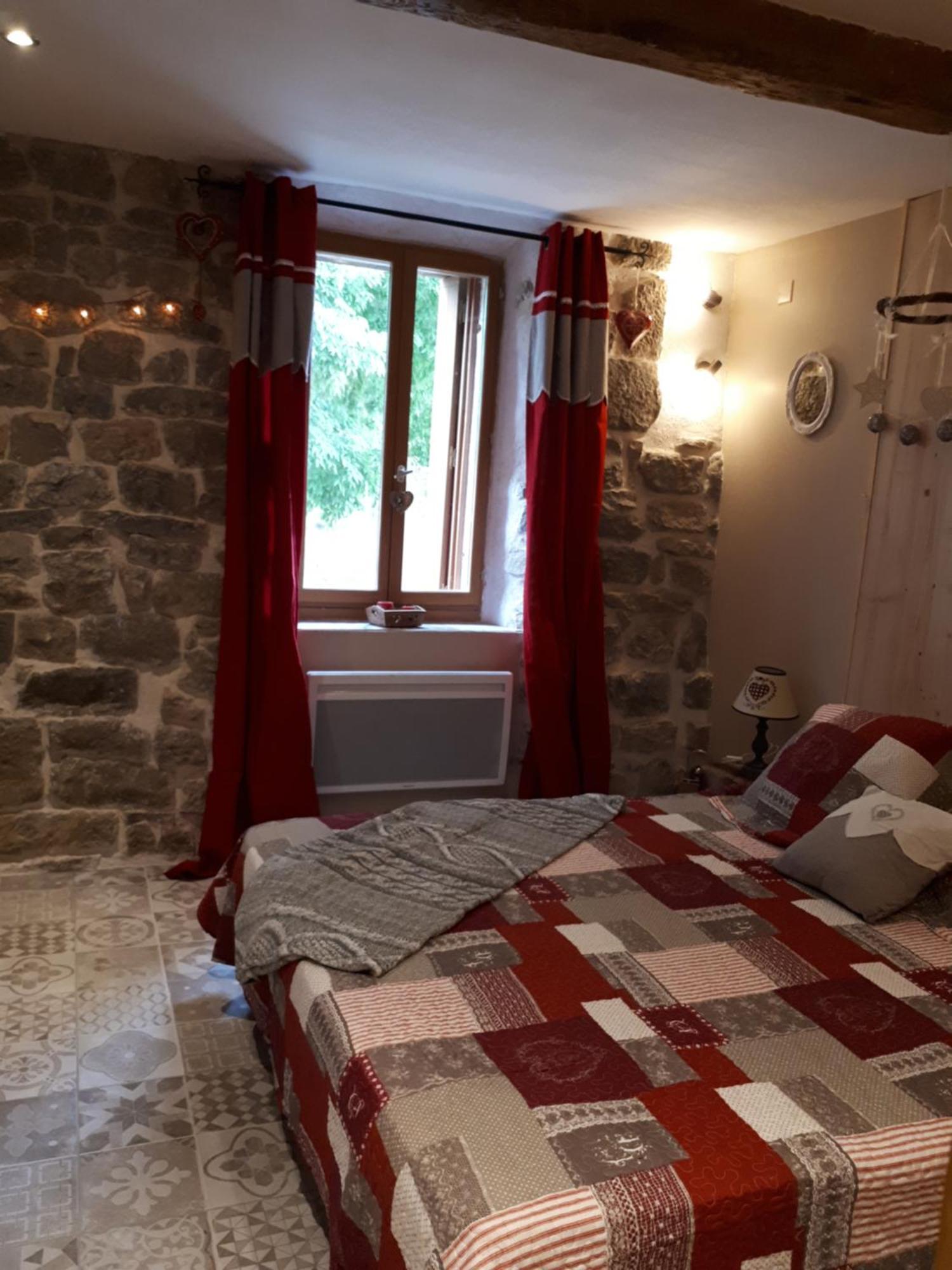 Chambres D Hotes Le Clos Des Vins D Anges Saint-Pierre-des-Champs Exterior foto